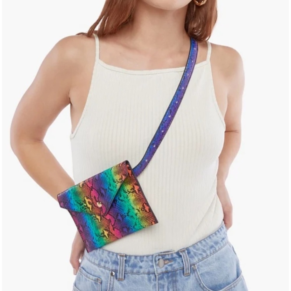 JustFab Flap multicolored Fannypack,‎ NWT